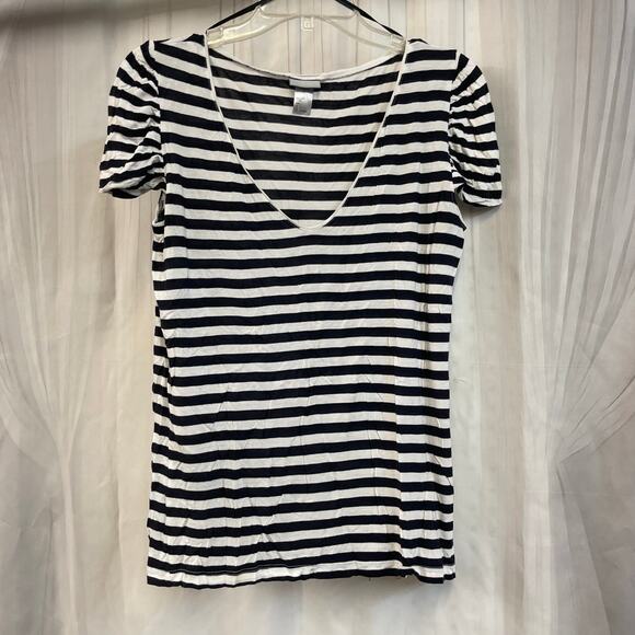H&M Tops - H&M Black White Striped Puff Sleeve Tee L Scoop Neck Minor Flaw